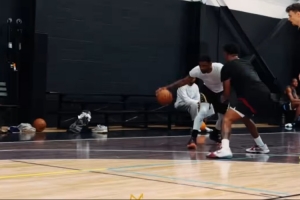 蜘蛛直播-免费无插件直播在线观看_蜘蛛直播nba免费高清现场直播