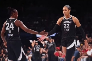 WNBA四强已出其三,飞翼、女武神争夺最后一个名额