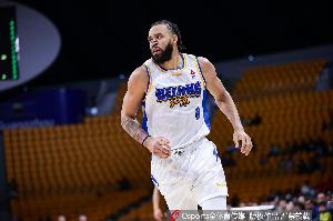 欧媒:麦基将加盟上海男篮 新赛季联手拉塞尔征战CBA