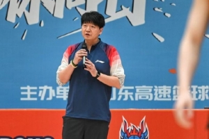 邱彪:我们每年都会比前一年更好 新赛季目标只有更好没有最好