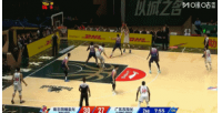 奋力反击!弗格三分轰进 引领广东9-0攻击波强势反超同曦