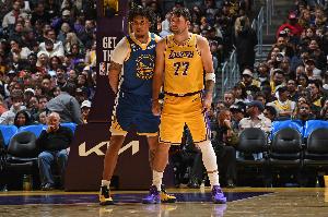 蜘蛛直播_蜘蛛免费NBA在线直播_蜘蛛足球无插件高清观看